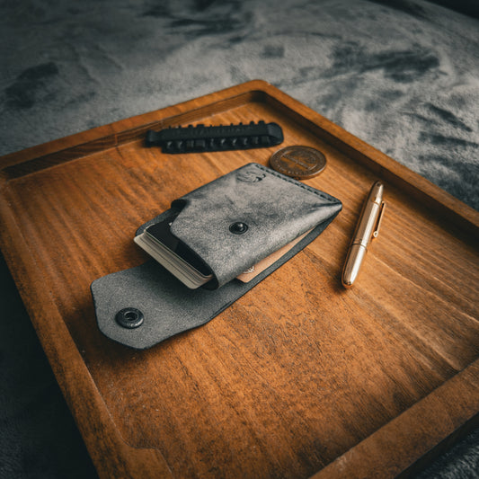 Handgemachte minimalistische Lederbrieftasche