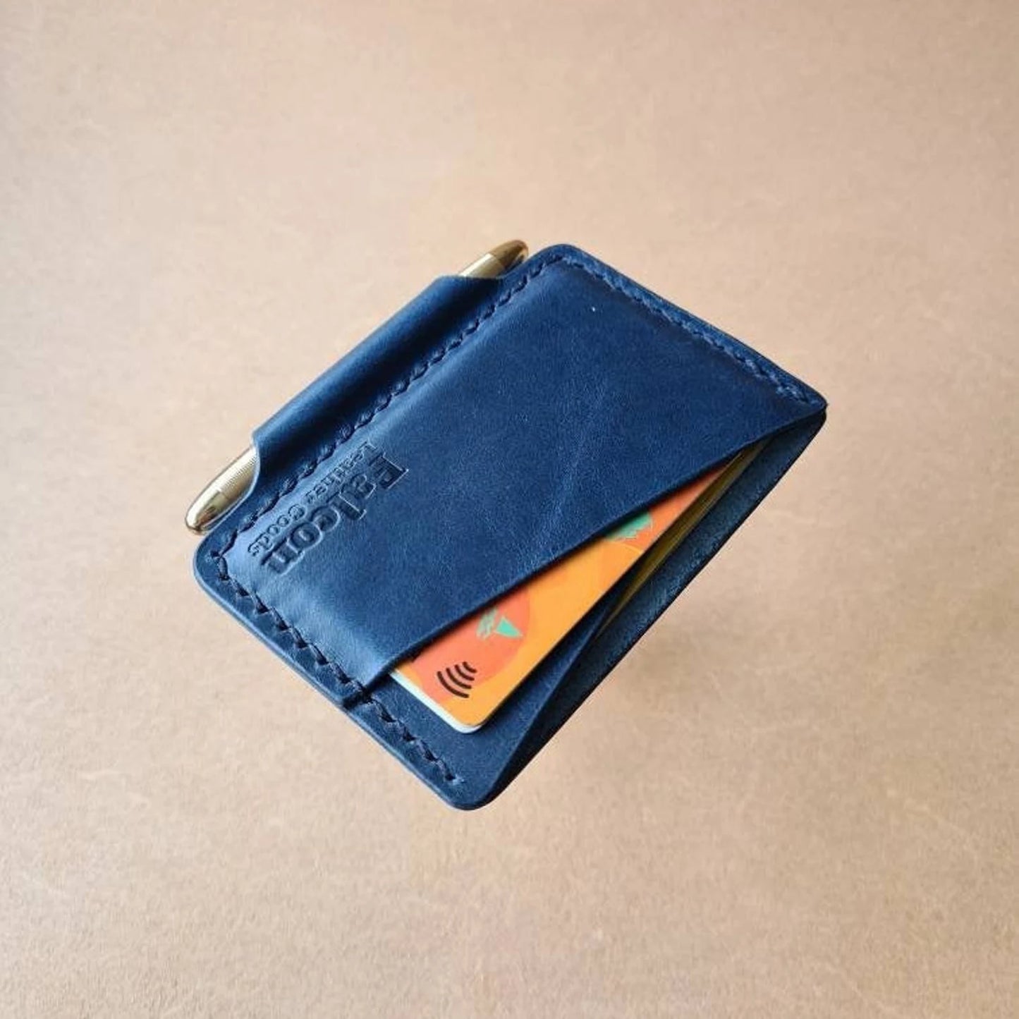 Minimalist EDC Wallet With a Slot for Fisher Space Pen
