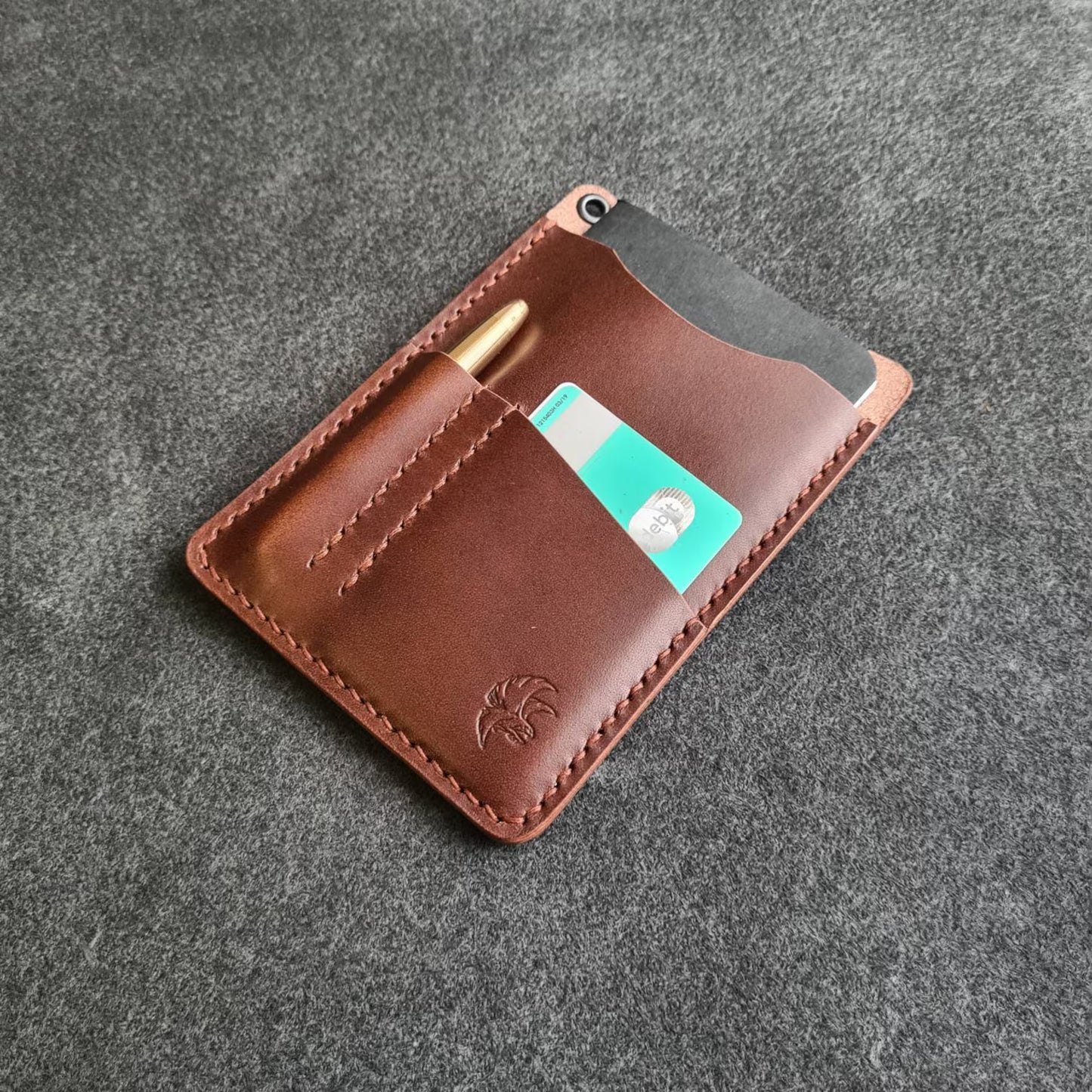 Handgefertigter EDC-Caddy aus Leder | Taschen-Organizer