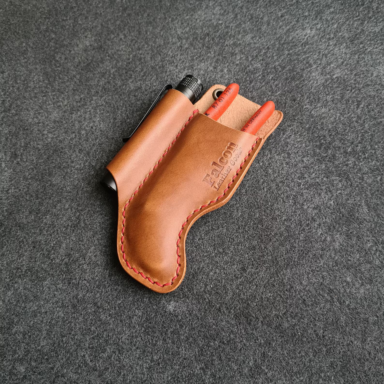 太刀紐・革袋付き鞘 Leather Sheath for Knipex Cobra 125 & Flashlight – Falcon Leather