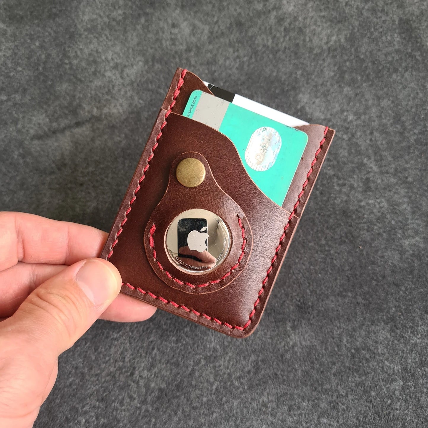 Handmade Minimalist AirTag Leather Wallet