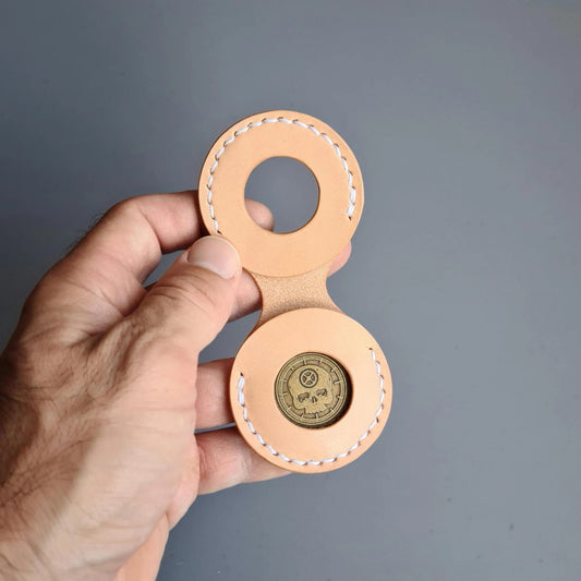 Duo Leather Coin Holder With Cut-outs