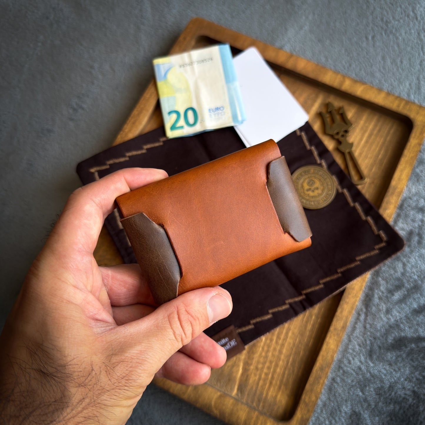 Two-Tone Stitchless Leather Wallet – Handmade Minimalist Full Grain Leather Card Holder