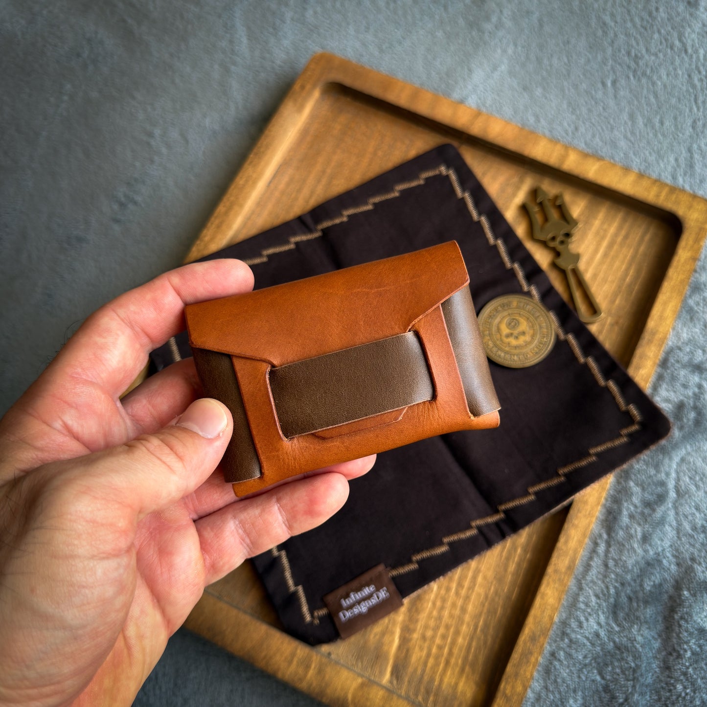 Two-Tone Stitchless Leather Wallet – Handmade Minimalist Full Grain Leather Card Holder