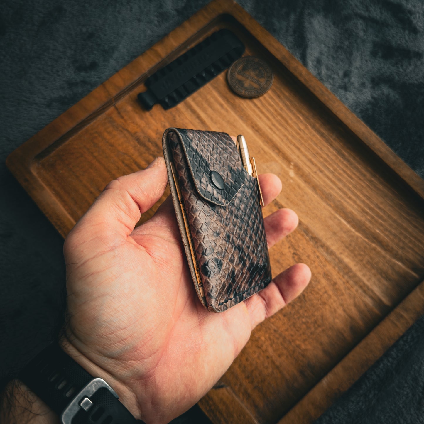 Handgemachte minimalistische Lederbrieftasche